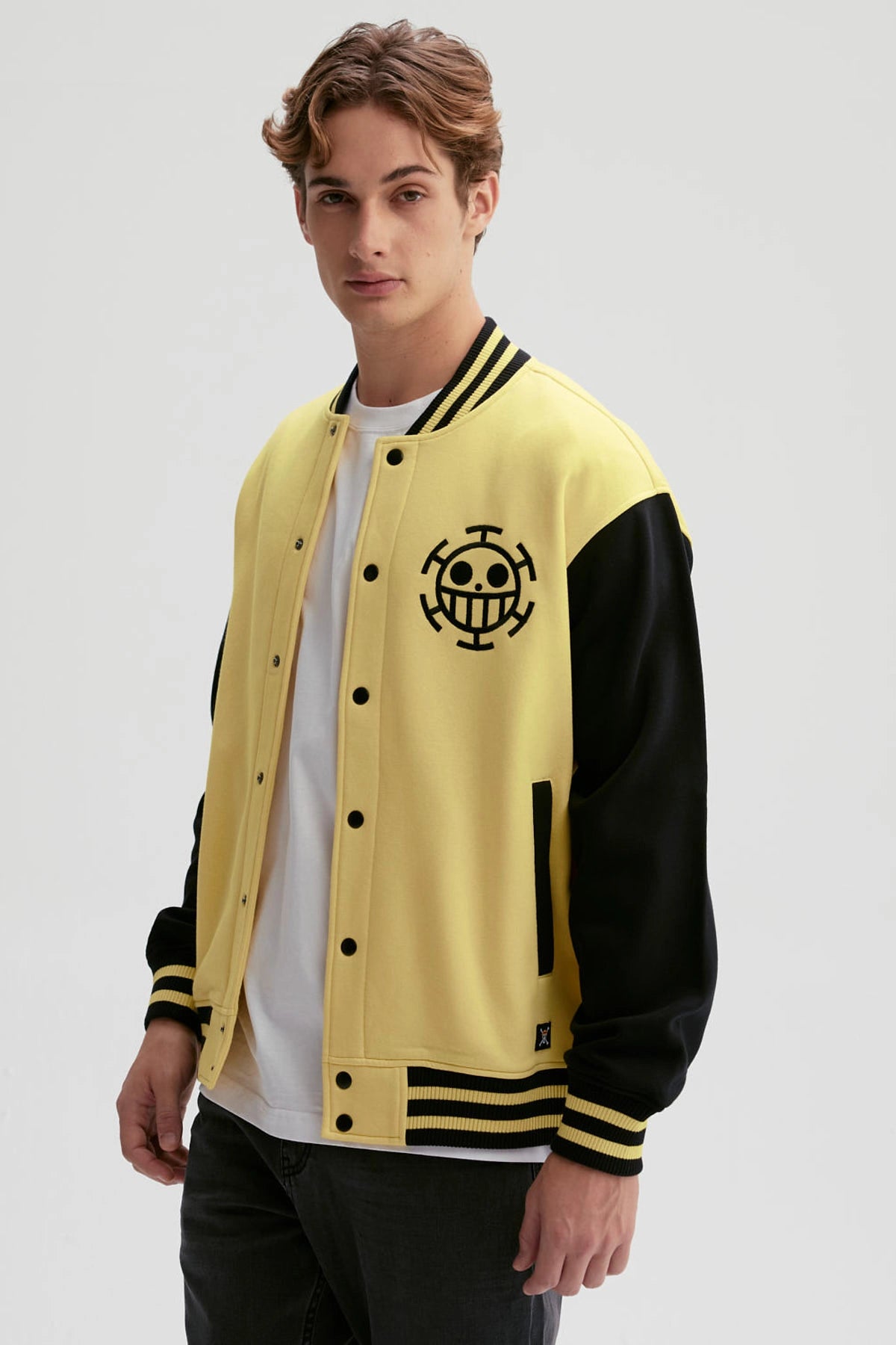 Polerón One Piece Trafalgar Law Amarillo