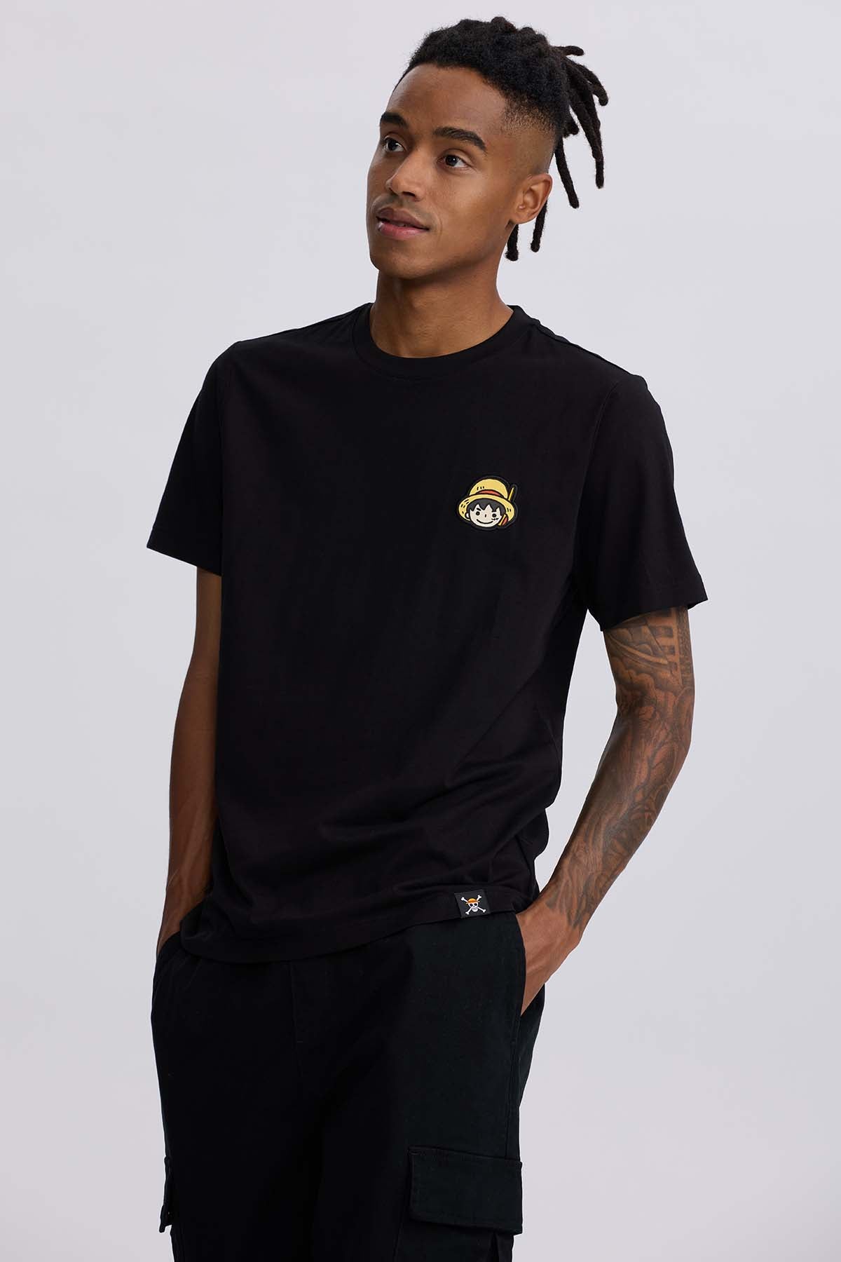 Polera One Piece Monkey D. Luffy Negro
