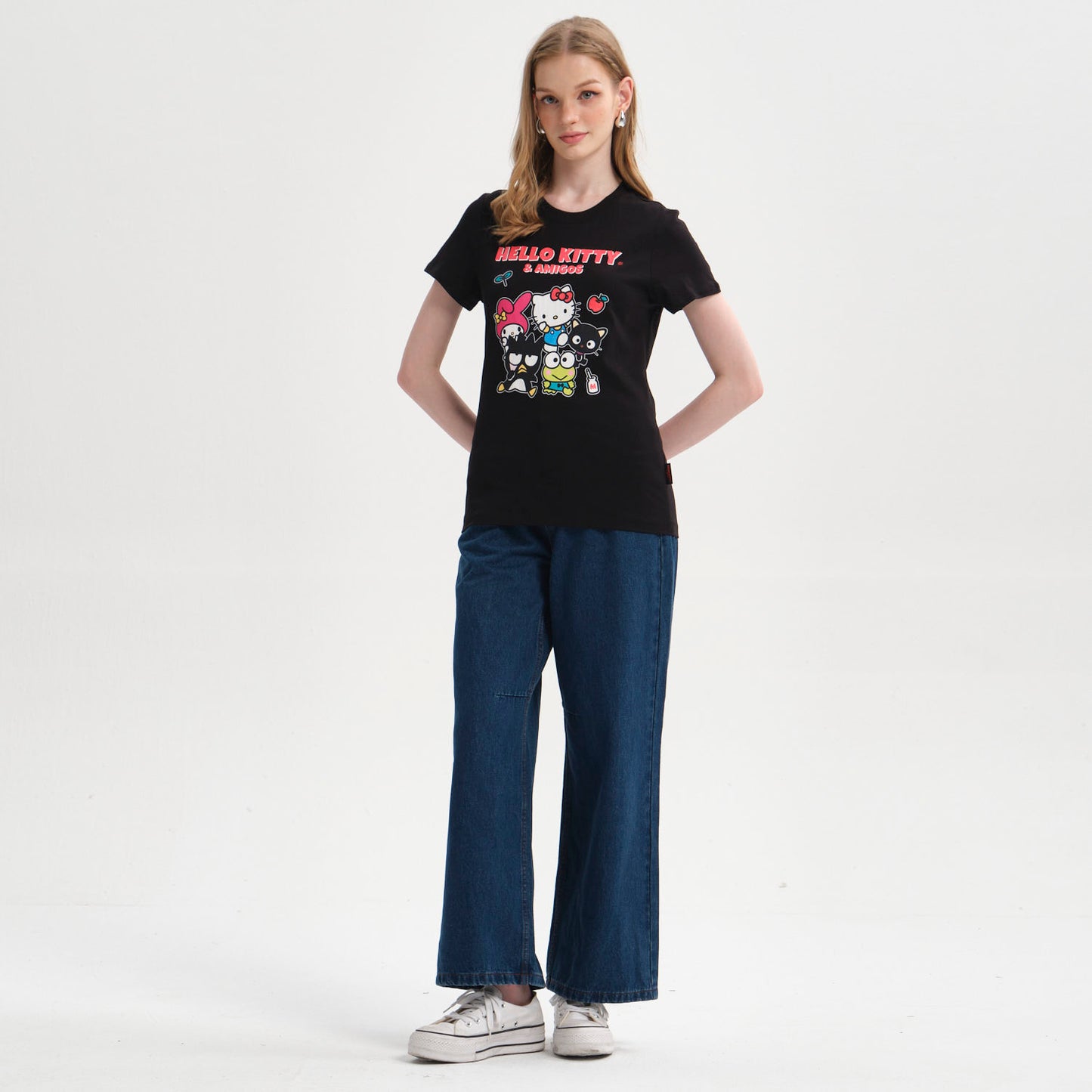 Polera Hello Kitty Y Sus Amigos Negro