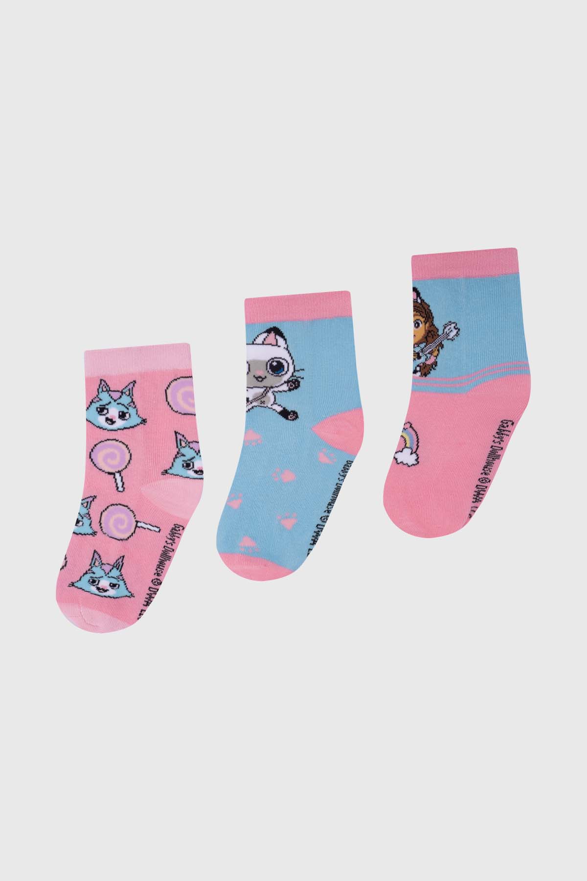 Tripack de calcetines en rosa y azul, con ilustraciones de Gabby y sus amigos felinos, perfectos para los fans de Gabby's Dollhouse.