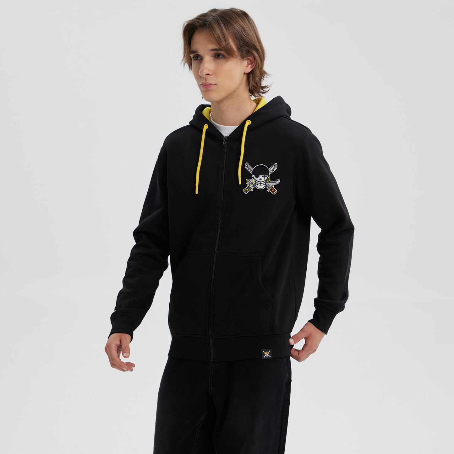 Polerón One Piece Jolly Roger Zoro Negro