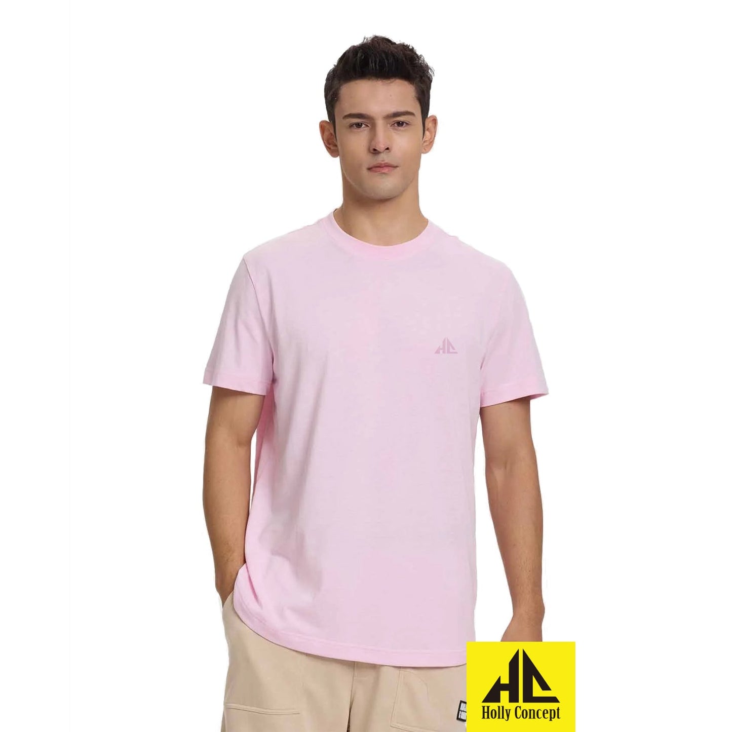 Polera oversize de color rosado con un diseño minimalista en el pecho, ideal para quienes buscan comodidad y estilo en su vestimenta diaria.