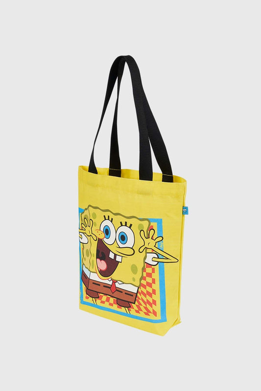 Bolsa amarilla de Bob Esponja con diseño colorido y alegre, mostrando al personaje enérgico en un fondo azul y rojo, ideal para fans de Nickelodeon.