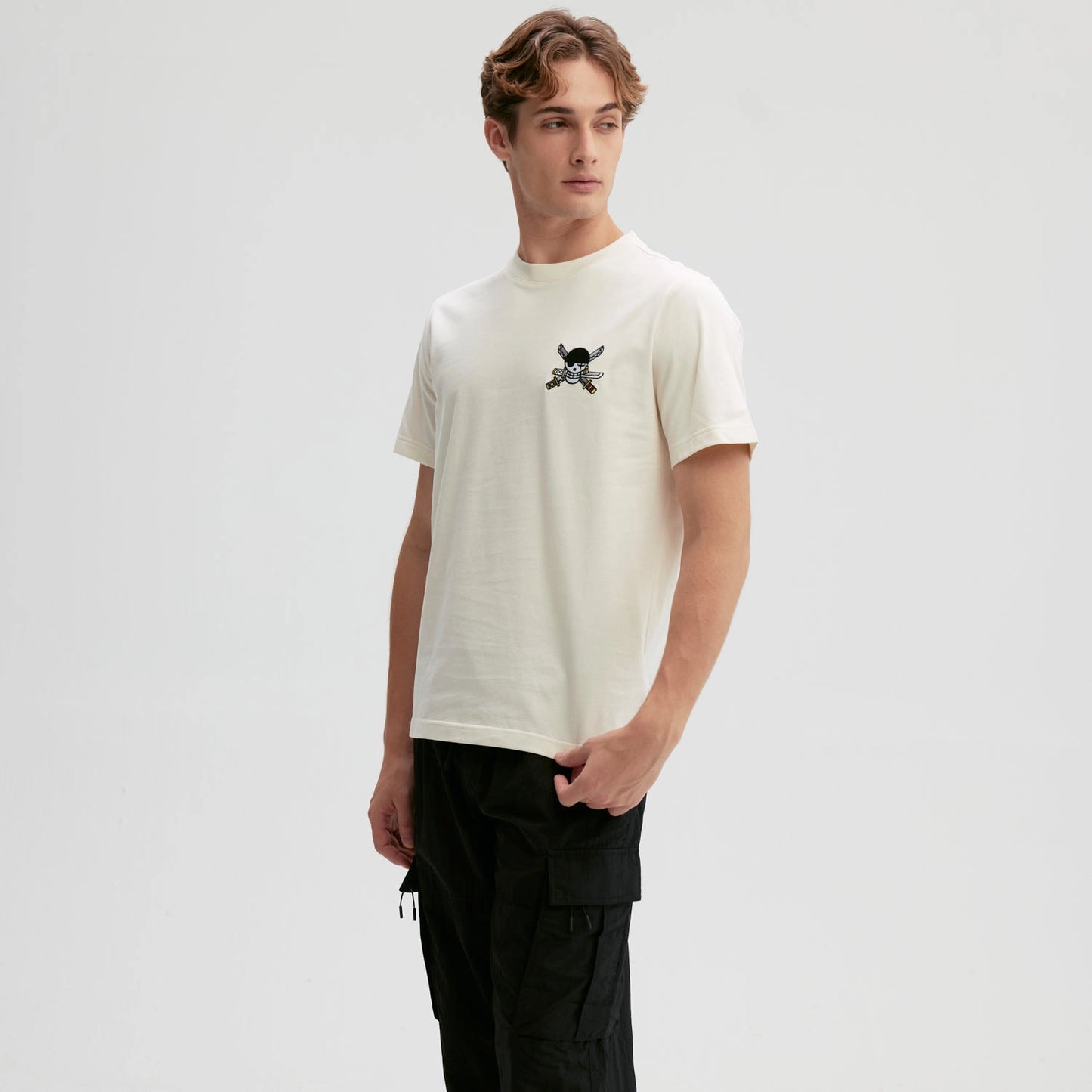 Polera One Piece Zoro Beige