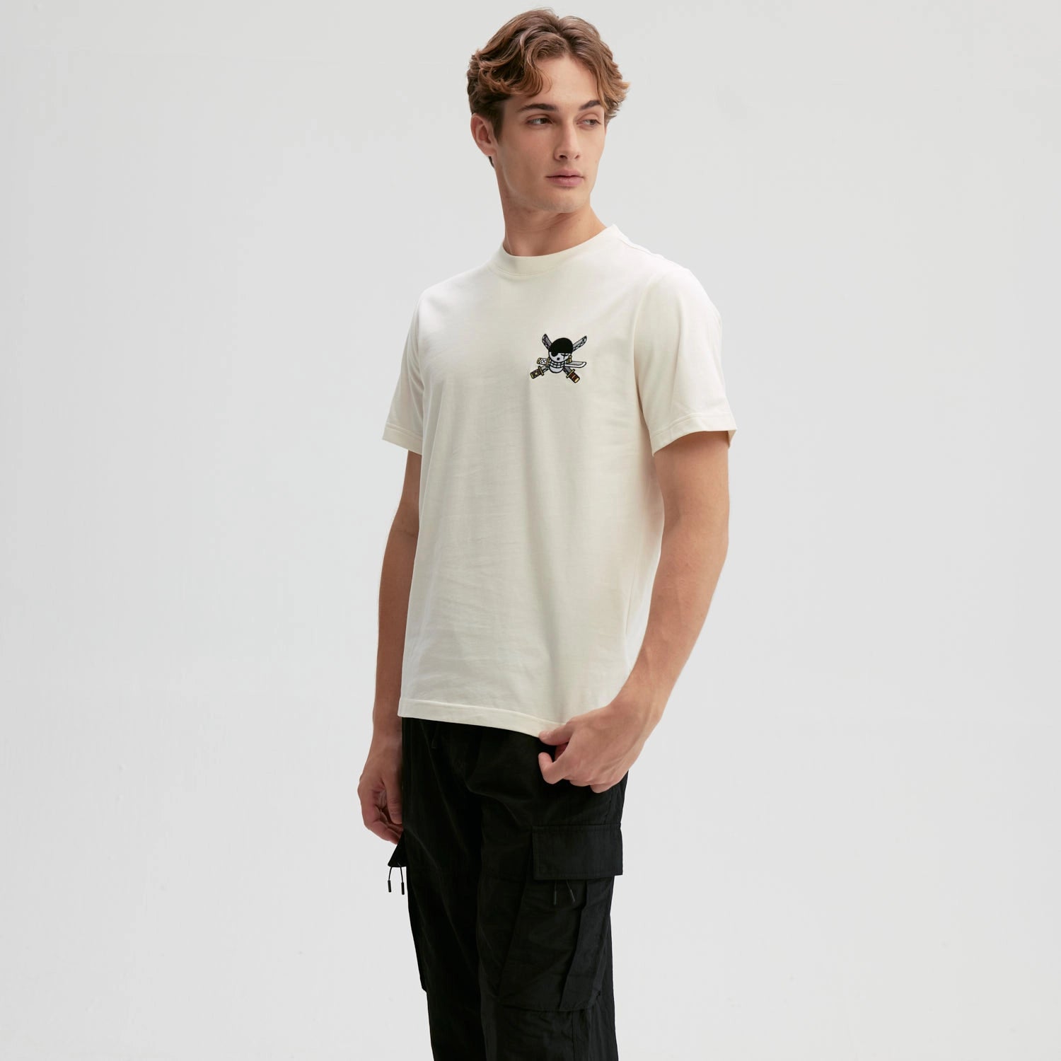 Polera One Piece Zoro Beige