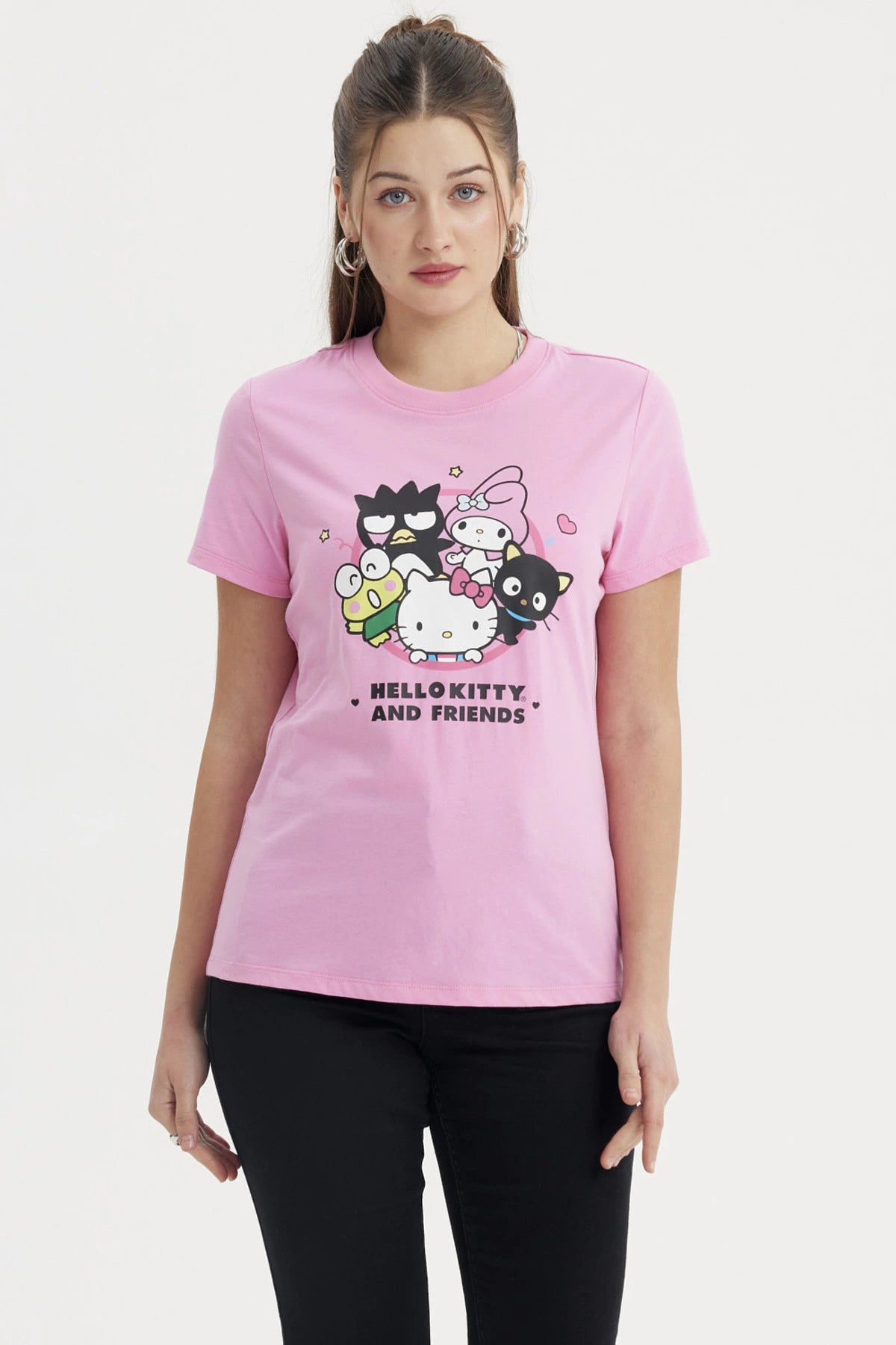 Polera Mujer Hello Kitty Y Sus Amigos Rosada