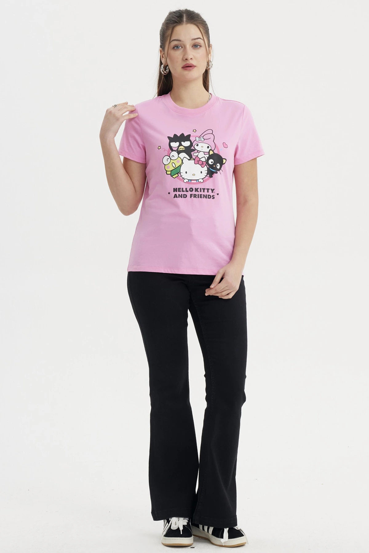 Polera Mujer Hello Kitty Y Sus Amigos Rosada