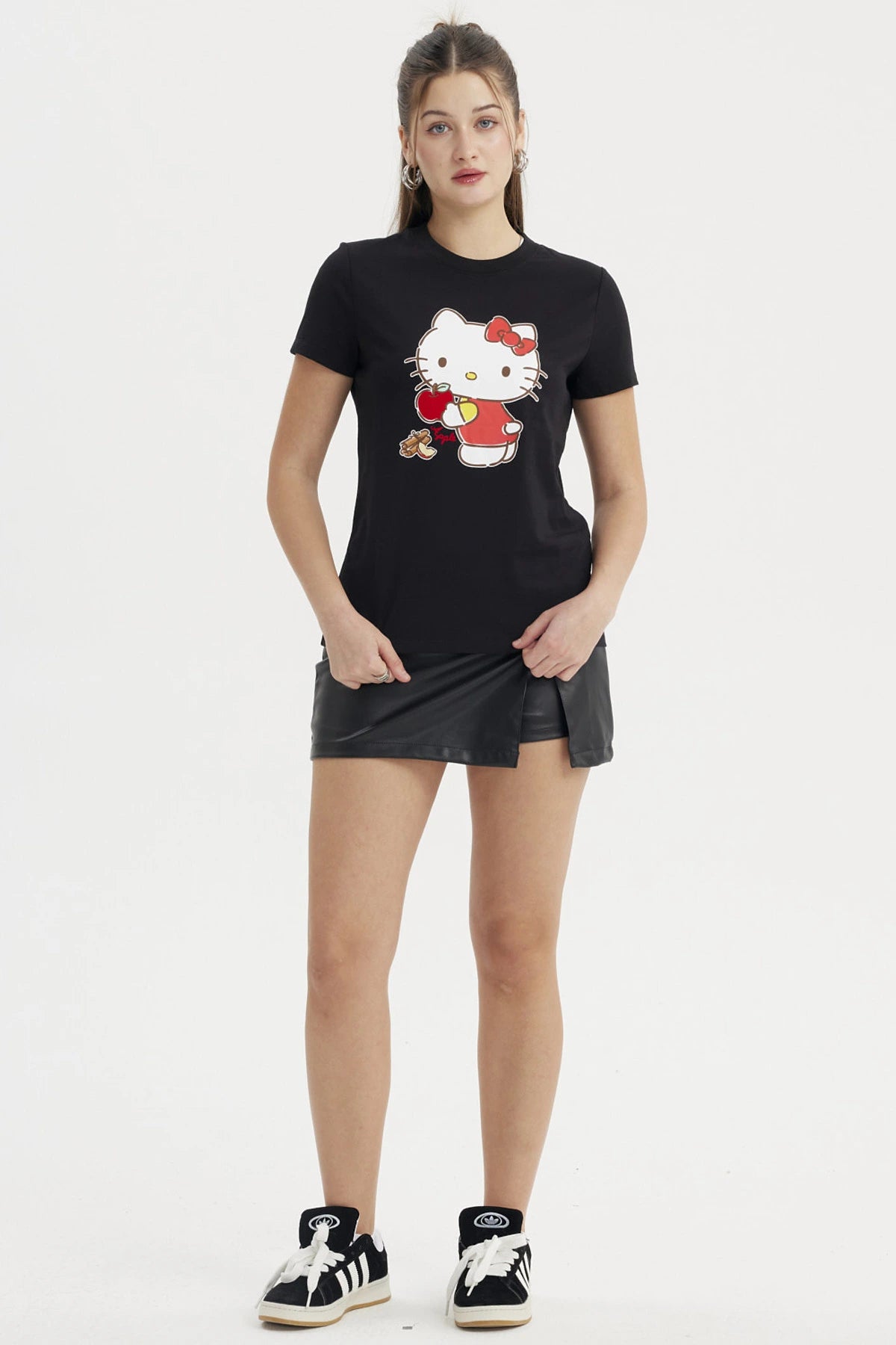 Polera Hello Kitty Negro