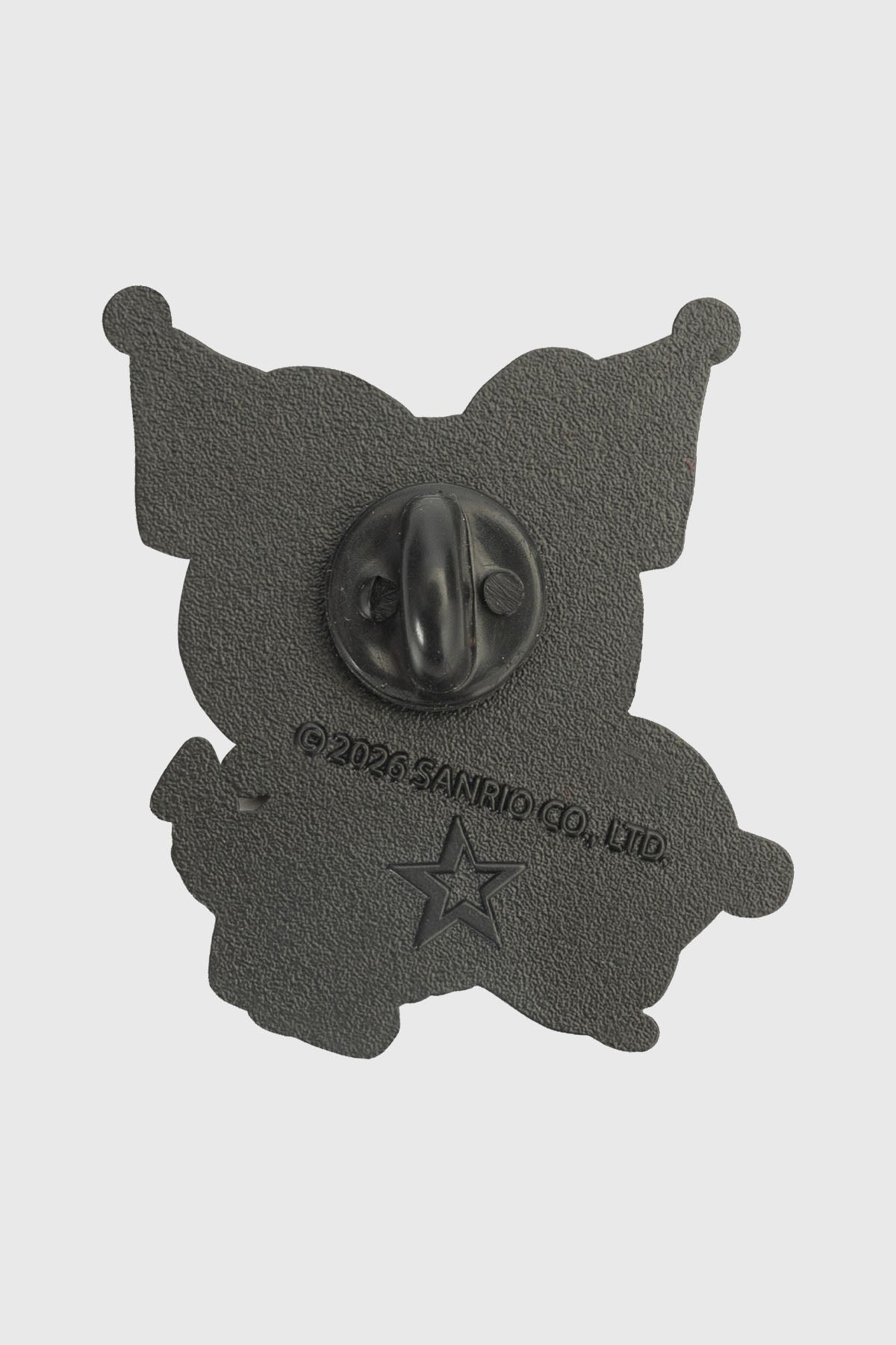 Pins Kuromi Negro
