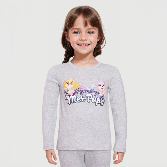 Polera gris melange de Paw Patrol con ilustraciones de Skye y Everest en estilo colorido, destacando la frase 'Legendary Mer-Pups' en el centro.