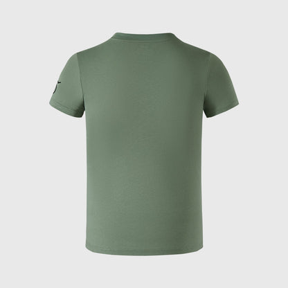 Polera verde con estampado de Naruto y Kakashi en estilo ilustración manga, Naruto en pose dinámica y Kakashi con actitud seria, ideal para fans del universo ninja.