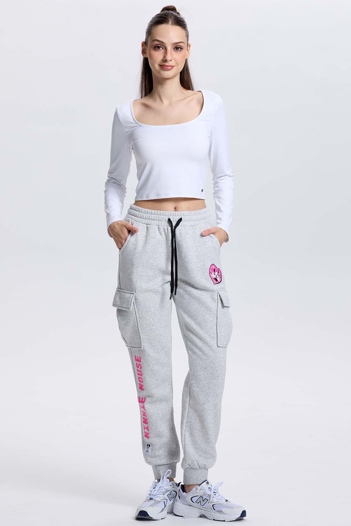 Pantalón Buzo Jogger Minnie Mouse Gris