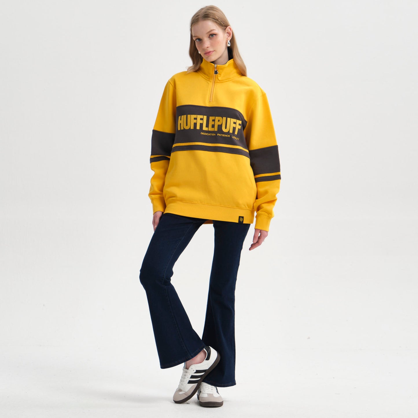 Polerón Harry Potter Hufflepuff Amarillo