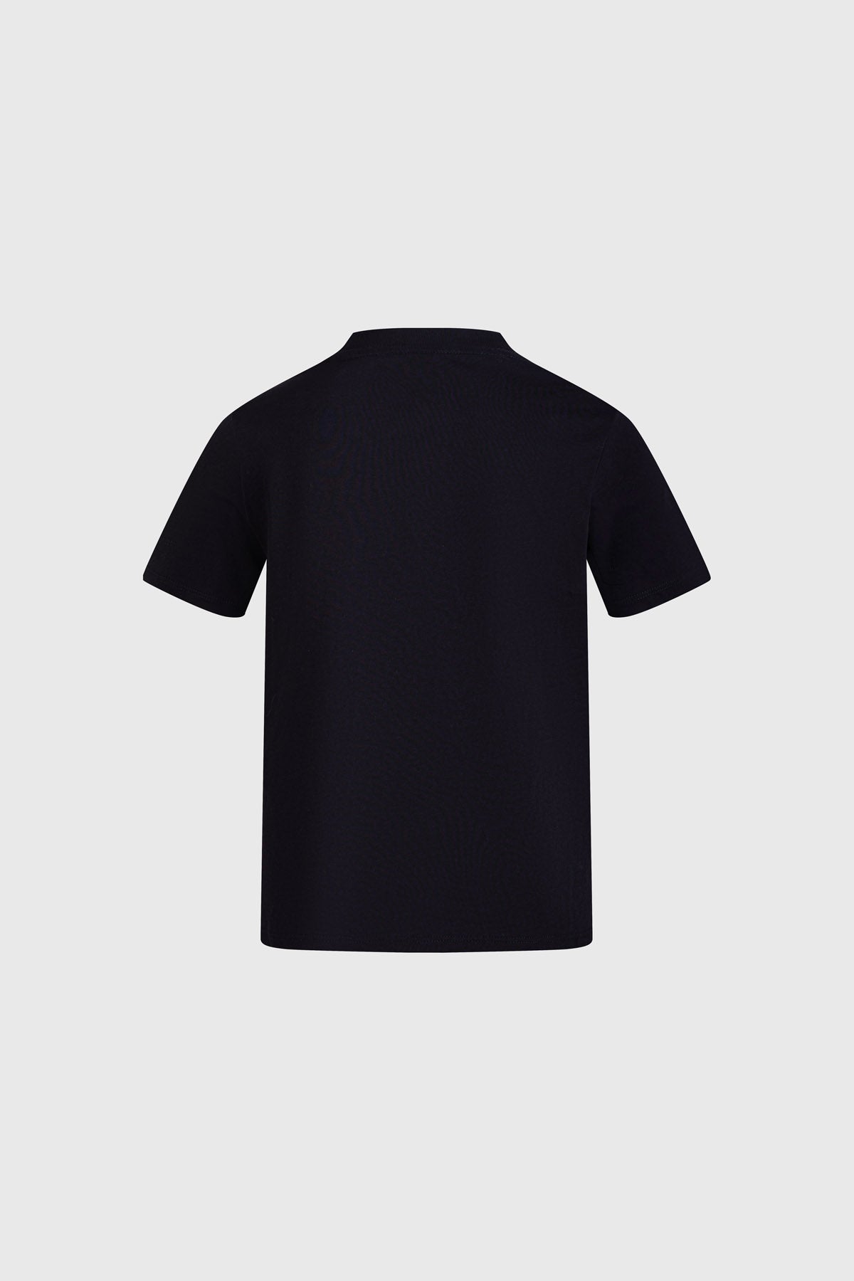Polera negra de Dragon Ball con Vegeta en su forma Super Saiyan Blue, mostrando una pose desafiante, con el logo de la serie en azul debajo.