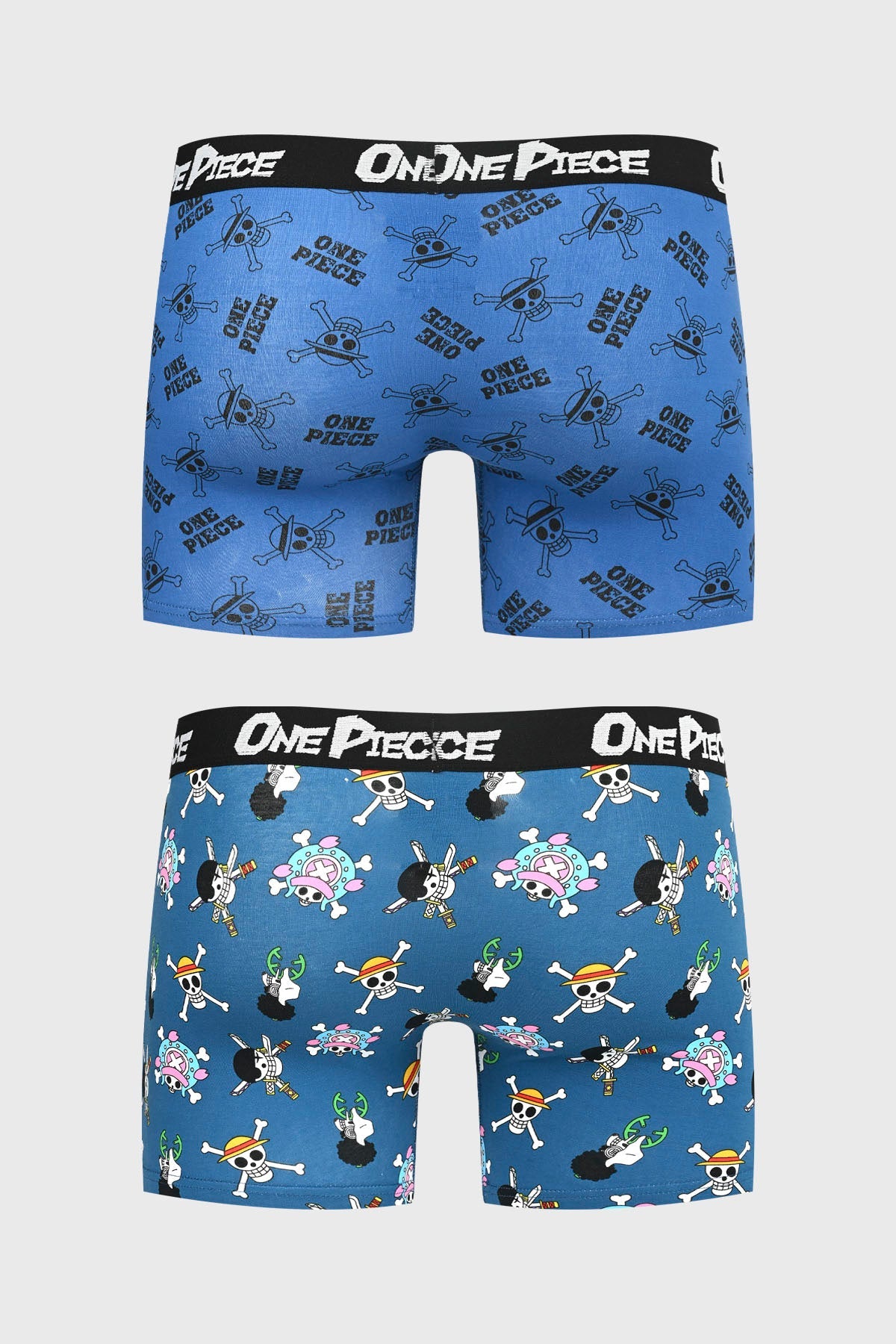 Boxer azul marino de One Piece con estampado de calaveras y personajes icónicos como Luffy, ideal para los fans del anime que buscan comodidad y estilo.