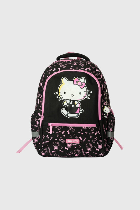 Mochila negra de Hello Kitty con estampado de la icónica gatita en rosa y detalles de otros personajes, ideal para fanáticos del universo Sanrio.