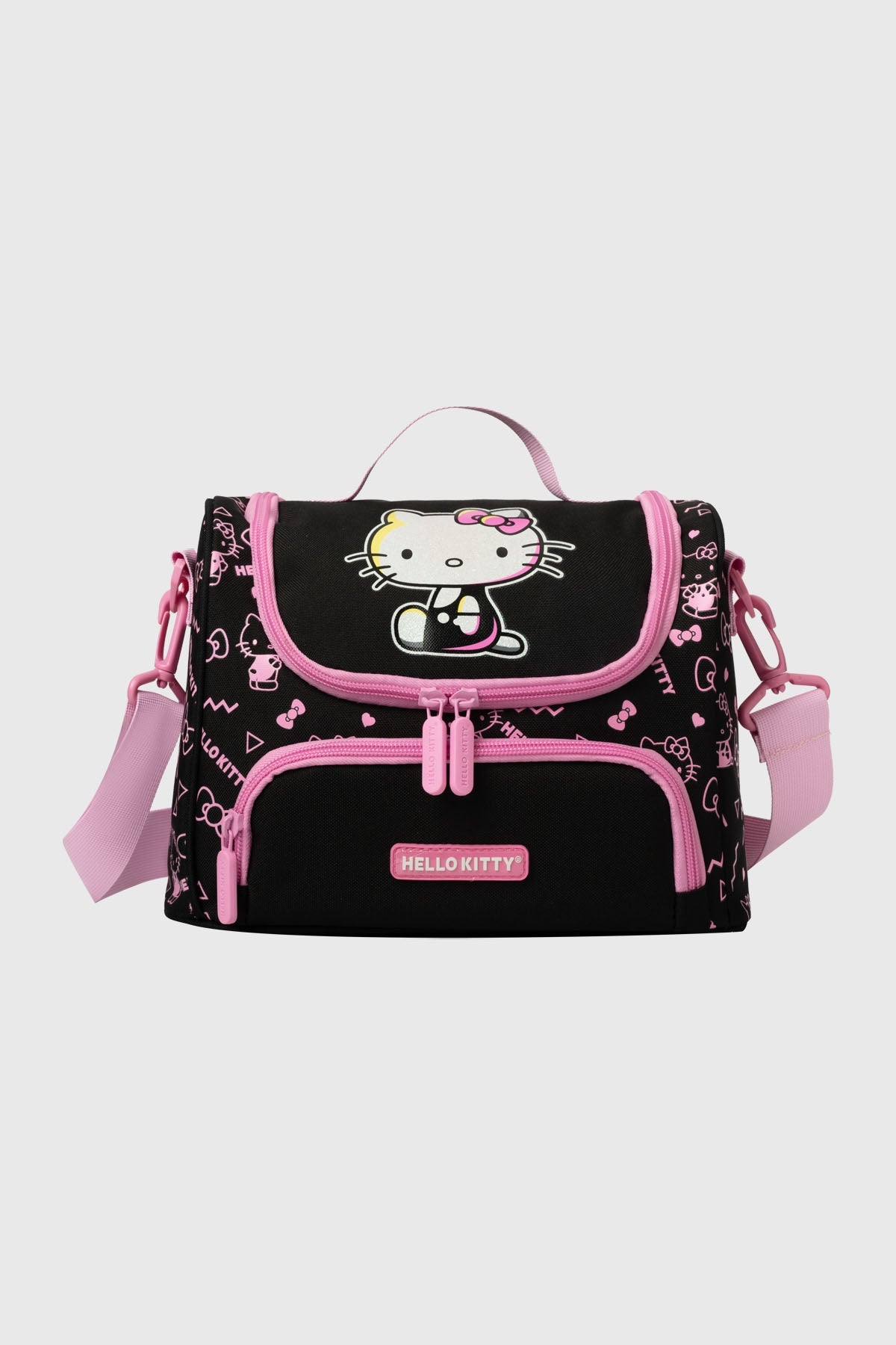 Lonchera negra de Hello Kitty con detalles en rosa, presenta a la icónica gatita en el centro y un patrón de pequeños iconos en el fondo, perfecta para los fans.