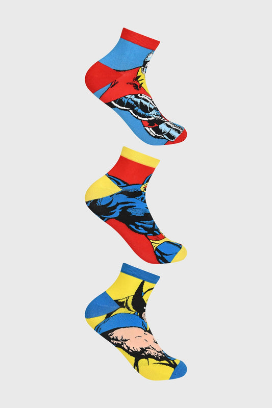 Tripack de calcetas X-Men en colores rojo, azul y amarillo con estampados icónicos de Wolverine, Cyclops y Storm, perfectas para los fans de Marvel.