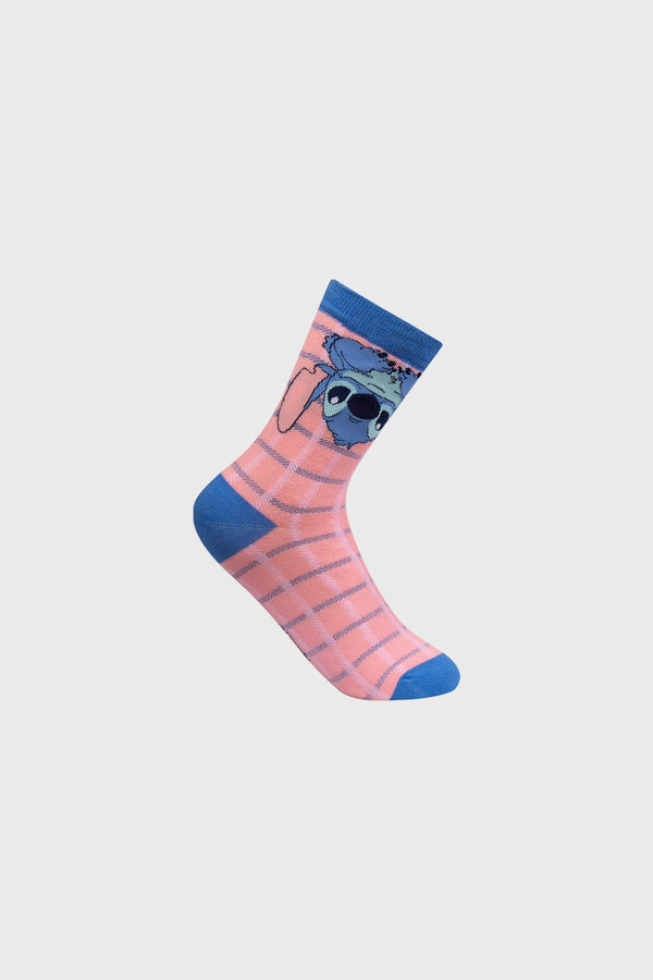 Calcetín rosado con diseño de Stitch, presenta un estampado de cuadros en tonos claros y oscuros, ideal para los fans de Lilo & Stitch.
