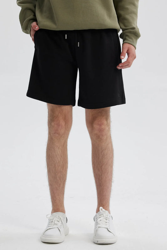 Bermuda Holly Concept Negra