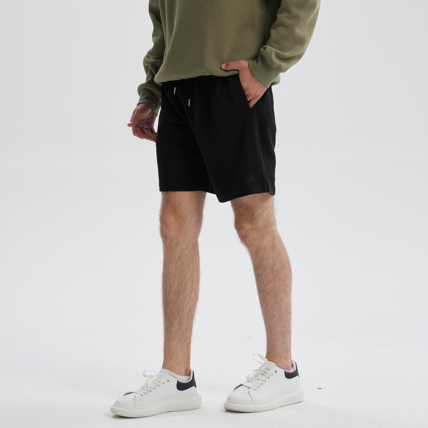 Bermuda Holly Concept Negra